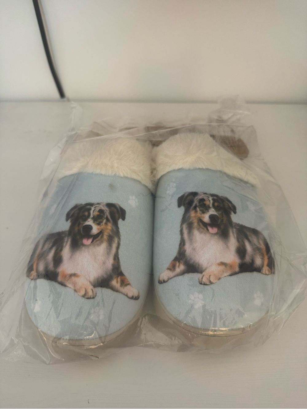 Slippers - Picture 6 of 8